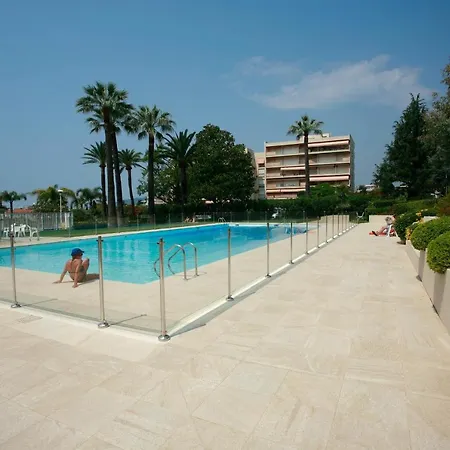 Magniolias - Calme Avec Piscine, Tennis & Jardin Antibes