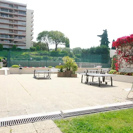 Magniolias - Calme Avec Piscine, Tennis & Jardin *