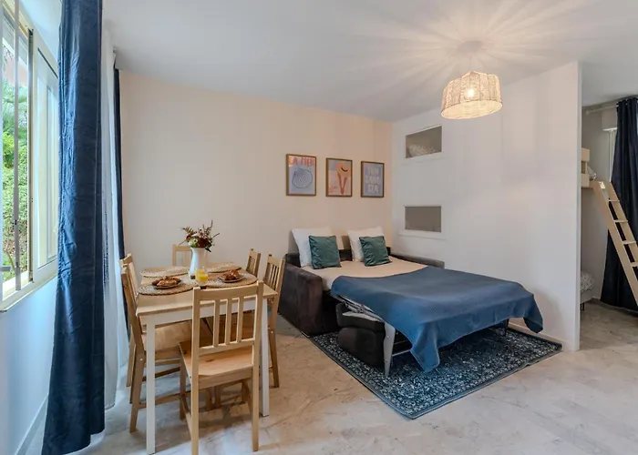 Magniolias - Calme Avec Piscine, Tennis & Jardin *