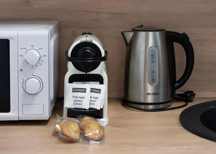 Magniolias - Résidence Calme Avec Piscine, Tennis&jardin Antibes